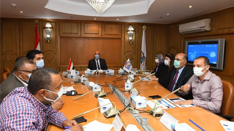 محافظ قنا يستقبل وفدا من الأمم المتحدة وهيئة التخطيط العمراني لمتابعة مشروع 
