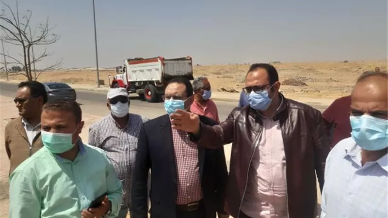 جهاز الشروق ينفذ طبقة الأسفلت للطرق المؤدية إلى كوبرى الإسماعيلية 2 لقرب الإفتتاح.. بالصور