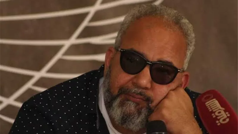 بيومى فؤاد يقع فى الفخ مع 