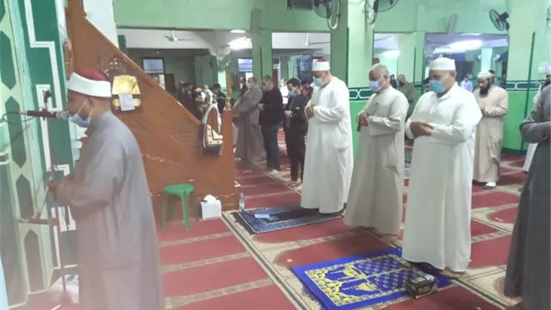 مدير أوقاف الإسماعيلية يتفقد مساجد القنطرة غرب ..صور