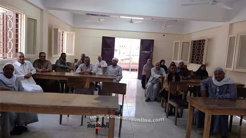 بالتنسيق مع الفاو حلقات نقاشية لتقييم الخدمات الإرشادية للمزارعين ببنى سويف