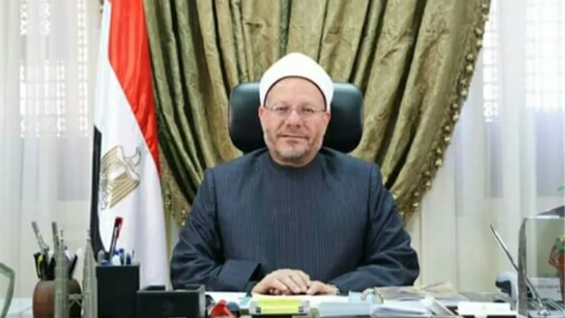 مفتي الجمهورية يهنئ الرئيس السيسي بذكرى انتصارات العاشر من رمضان