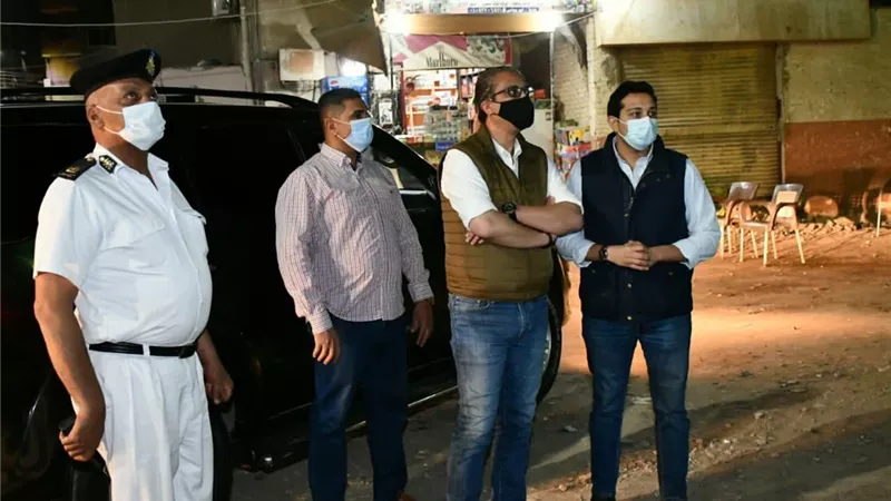 غلق 35 مقهى ومحلاً تجارياً لعدم الالتزام في الفيوم