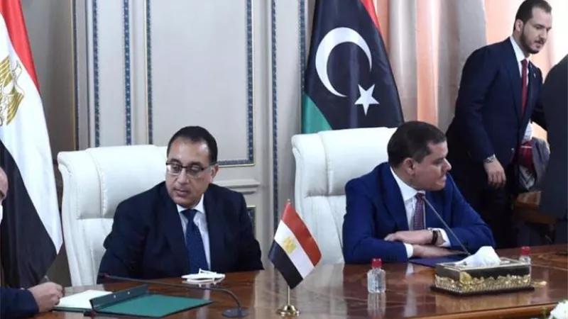 توقيع مذكرة تفاهم بين وزارتى الطيران المصرى والمواصلات الليبى