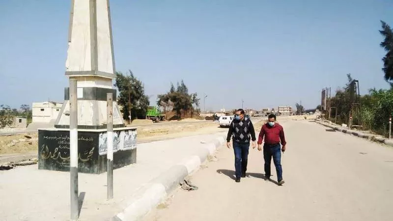 محافظ الشرقية يتفقد أعمال إنشاء كوبري مشاة علي ترعه الوادي أمام مجمع مواقف أبوحماد