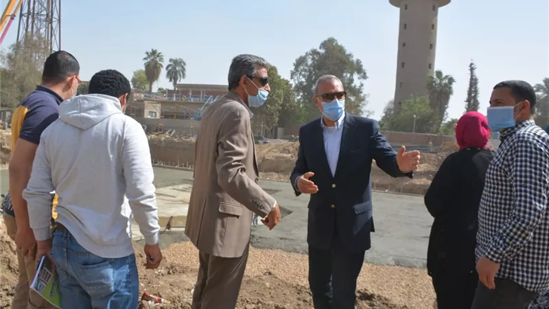 المحافظ يتابع مشروعات تطوير وتجميل ورفع الاشغالات ببنها وشبين القناطر وشبرا الخيمة