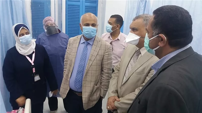 وكيل صحة الغربيه.يتفد مستشفي حميات المحلة -صور