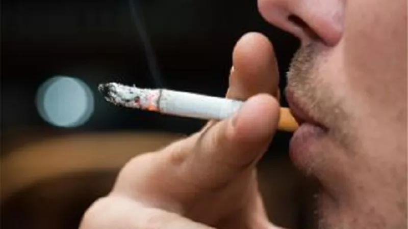 هل السجائر تبطل الوضوء ؟.. الافتاء تجيب