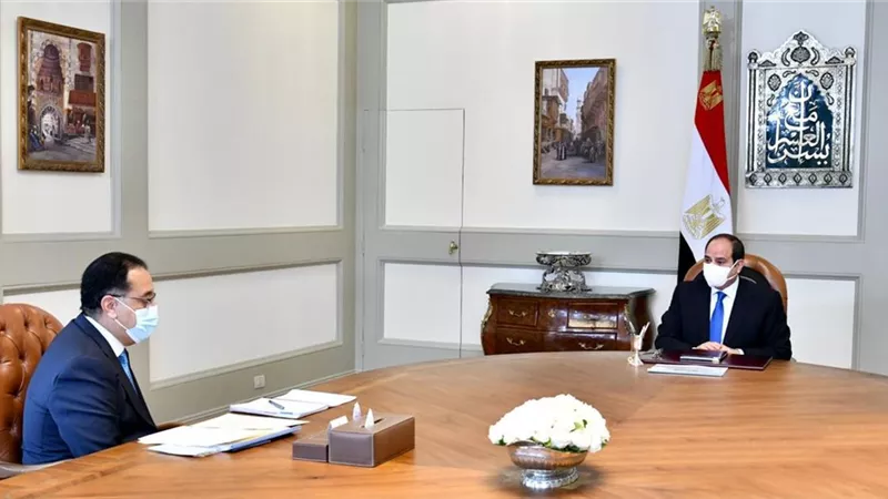 السيسي يطلع علي نتائج الزيارة التي قام بها رئيس مجلس الوزراء إلى ليبيا على رأس وفد وزاري رفيع المستوى