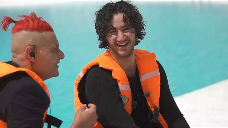رد فعل احمد مالك بعد اكتشافه مقلب رامز جلال