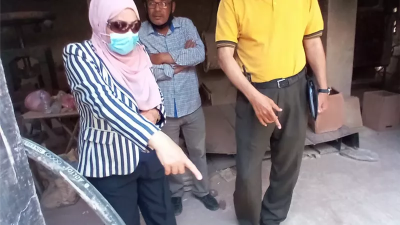 تشغيل اول فرن فخار صديق للبيئة بقرية الفواخير بمدينة الفسطاط.. صور