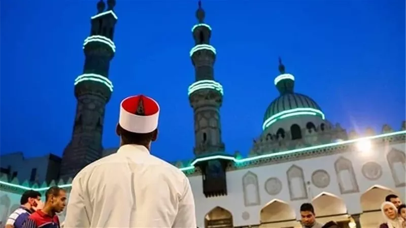 موعد آذان الفجر والمغرب ومواقيت الصلاة اليوم الجمعة 11 رمضان بجميع المحافظات