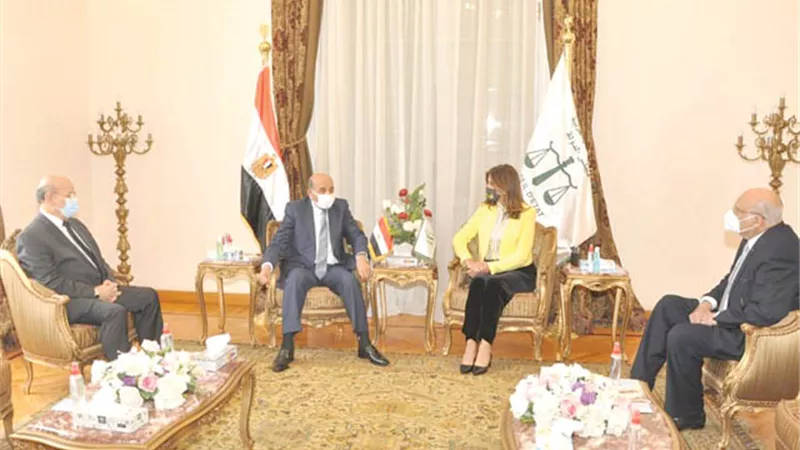 وفد شباب الدارسين بالخارج يزور مجلس الدولة