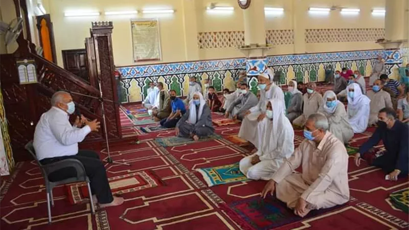انشاء مركز شباب ووحدة صحية لخدمة أهالى منطقة المعلمين بالخارجة
