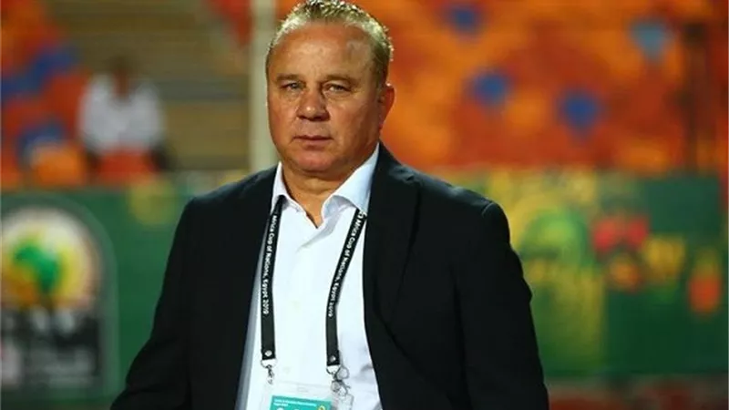 غريب : 14 لاعباً فوق السن بقائمة المنتخب الأولمبي
