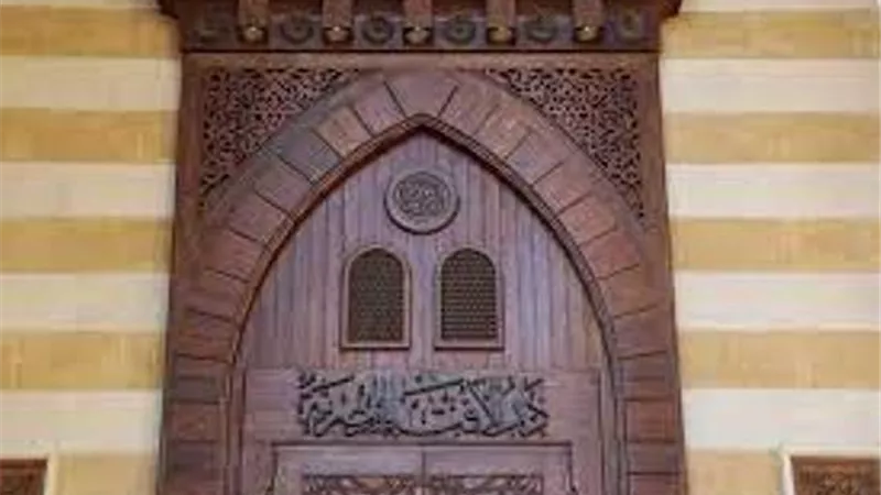 ما حكم وضع جوزة الطيب في الطعام؟