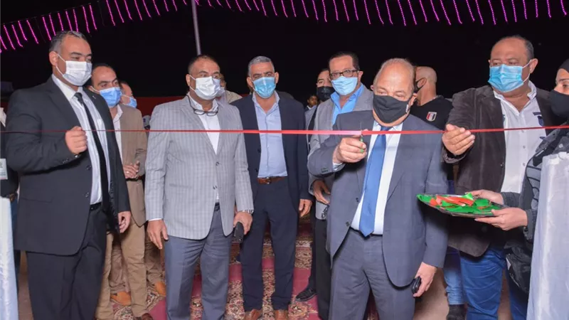 لمحاربة الغلاء الخطيب وقيادات العاشر افتتحوا معرض مكافحة الغلاء