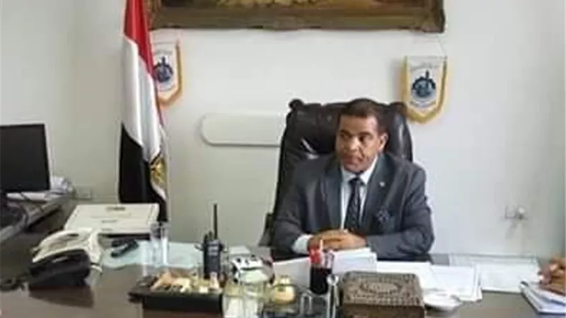 الإنتهاء من تحويل خط المياه بالزينية شمال الأقصر