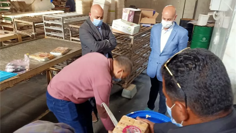 إعدام 26 طن أغذية فاسدة بالشرقية