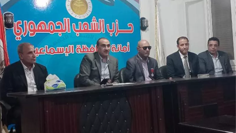 الشعب الجمهوري بالإسماعيلية يحتفل بإنتصارات العاشر من رمضان وتحرير سيناء ويكرم قاهر خط بارليف..صور