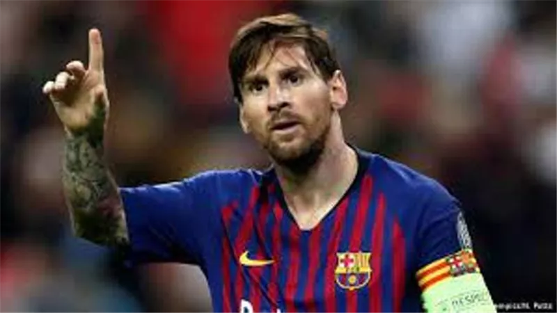 مدرب المنتخب الأرجنتيني الأولمبي يكشف موقف ضم ميسي للأولمبياد