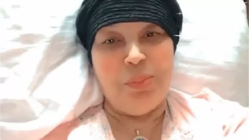 فيفى عبده تعود الى منزلها فى عيد ميلادها