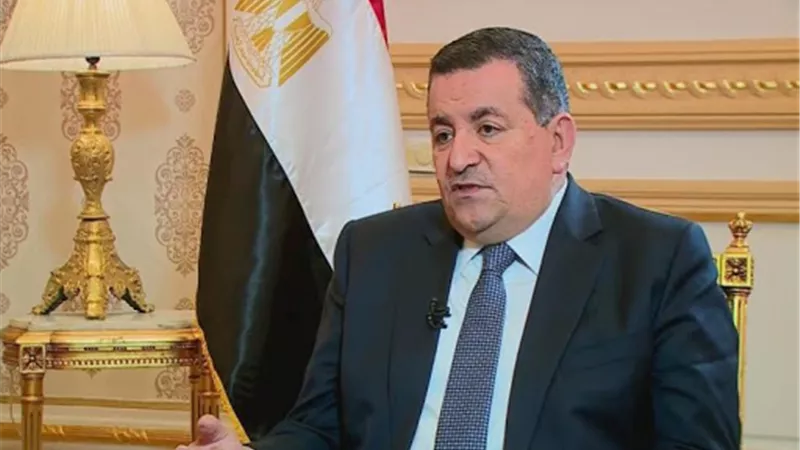 وزير الدولة للإعلام يتقدم باستقالته من منصبه