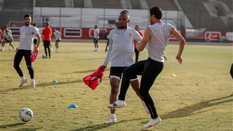 الاهلى يؤى مرانه استعدادا لمباراة الاتحاد فى الدورى