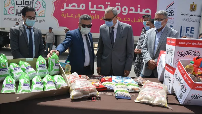 محافظ القليوبية يستقبل قافلة أبواب الخير من صندوق تحيا مصر لدعم 10 آلاف من الأسر الاولى بالرعاية