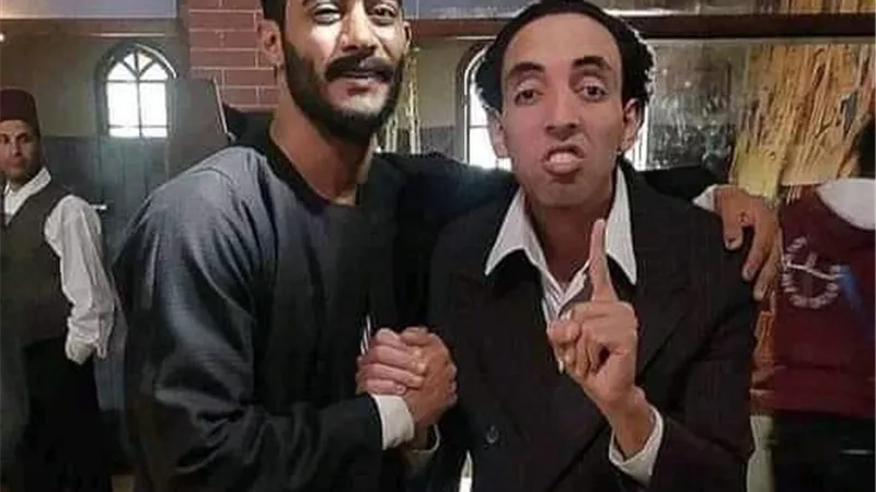بالفيديو.. ليست أول مرة.. محمد رمضان في ورطة مع جمهور إسماعيل يس