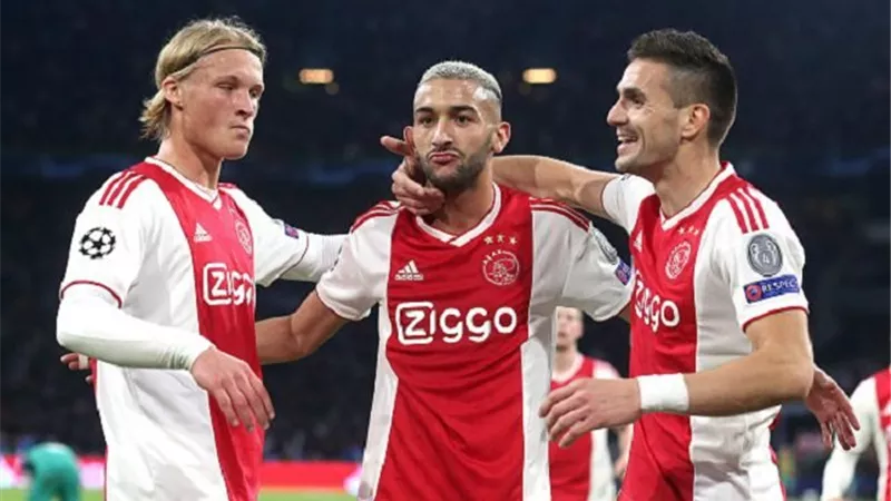 أياكس الهولندى يقترب من حصد لقب الدورى عقب الفوز على الكمار