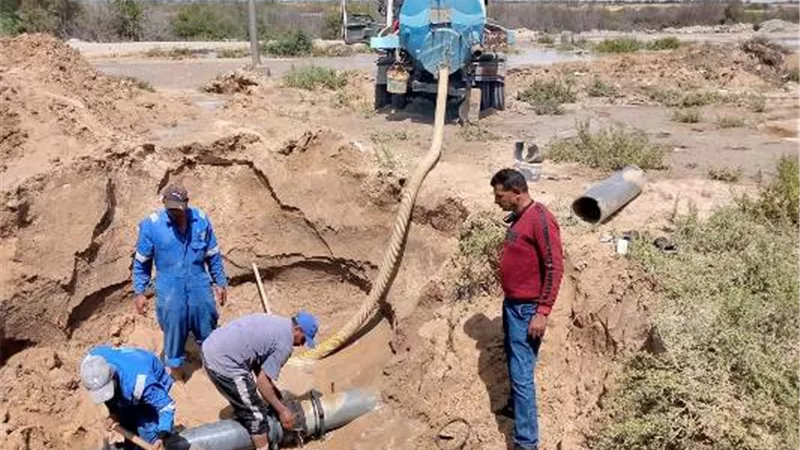 مياه القناة: إصلاح عدداً من كسور المواسير المفاجئة خلال 24 ساعة الماضية.. صور