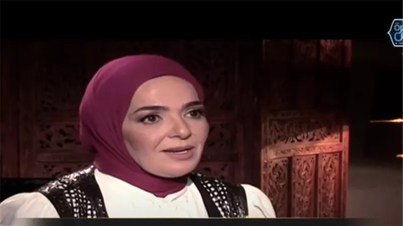 منى عبد الغنى على الهواء