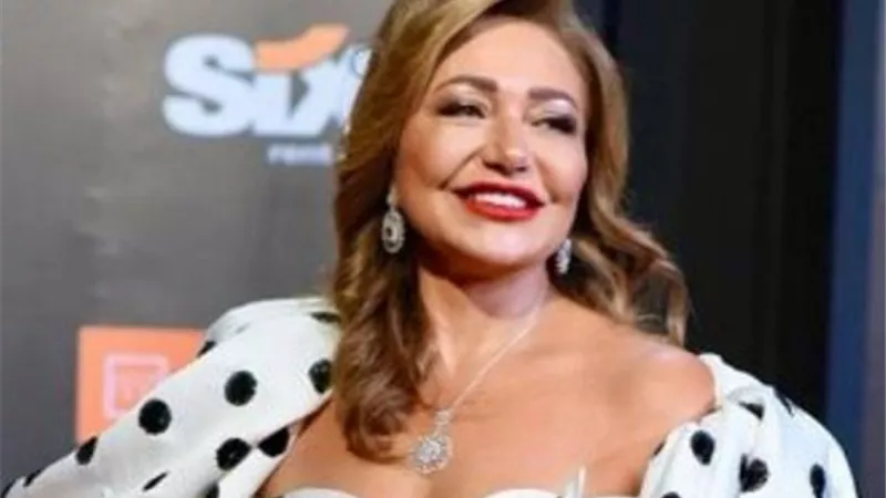 ليلى علوي تعلن الانتهاء من تصوير 