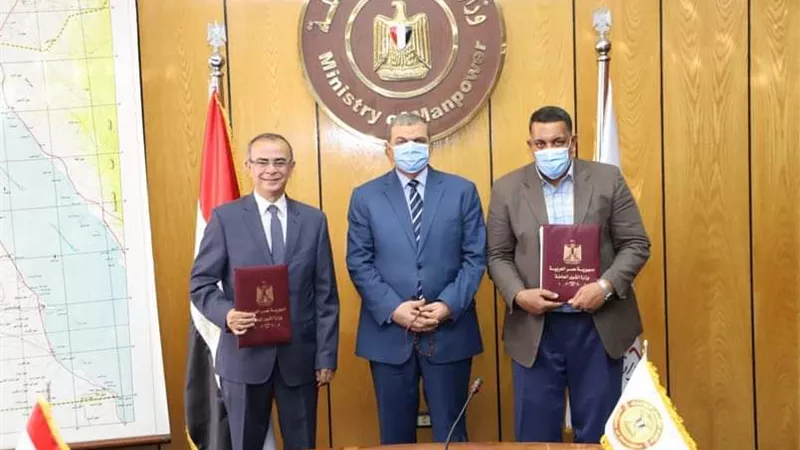سعفان يشهد توقيع مذكرة تفاهم في مجال الرعاية الاجتماعية للعمالة المصرية