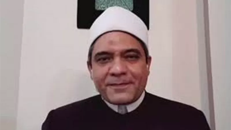 ماحكم تشغيل القرآن الكريم علي الهاتف المحمول ووهب ثوابه لأرواح الموتي؟