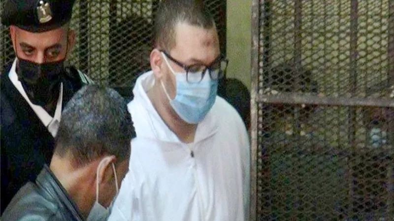 انهيار المتهم بهتك عرض طفلة المعادى بعد الحكم بالسجن 10 سنوات