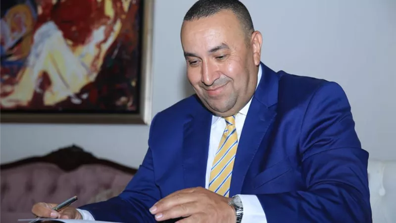 وائل لطفي رئيسا لتحرير الدستور