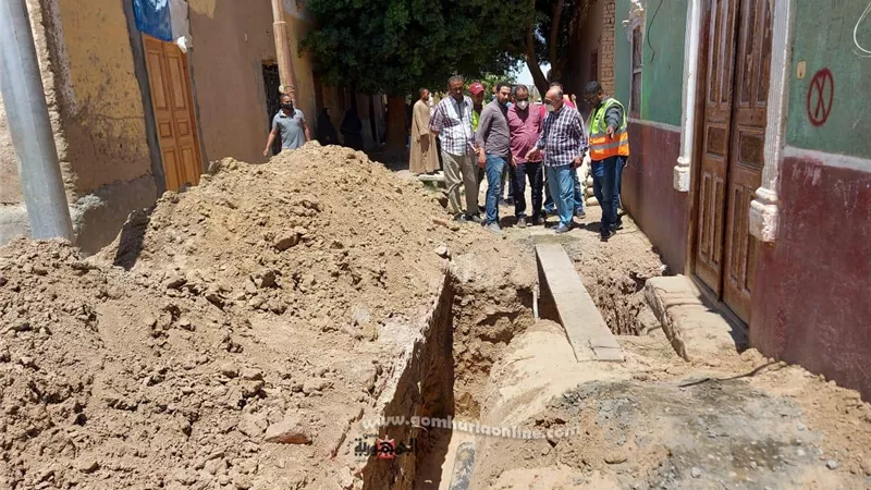 رئيس مركز إسنا جنوب الأقصر يتفقد مشروعات حياة كريمة