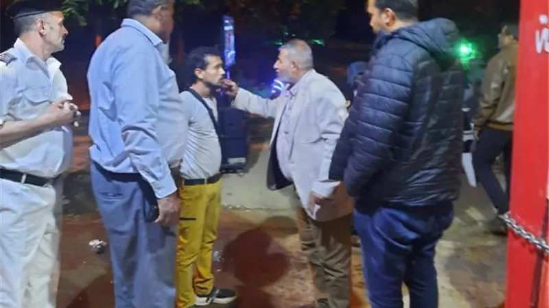 جهاز بدر يظهر العين الحمراء بتحرير 45 محضر فى حملة ليلية بالتعاون مع شرطة التعمير.. بالصور