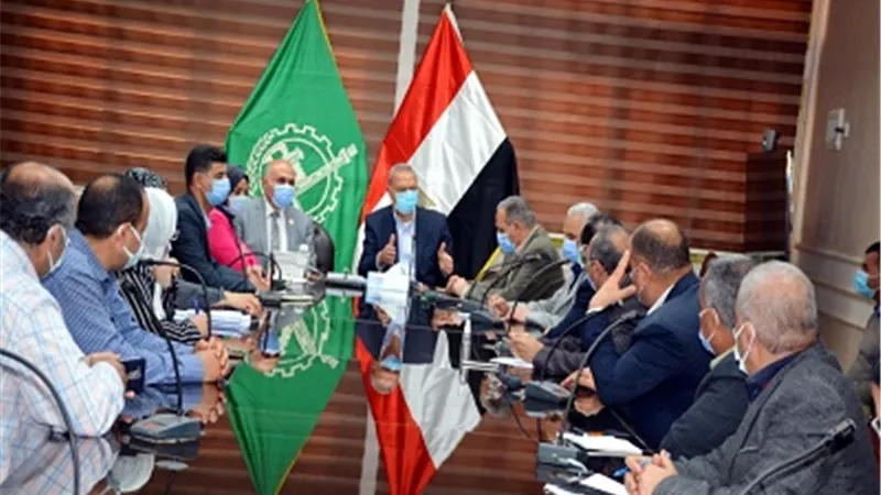 الهجان: متابعة مشروع ممشى النيل ببنها وتذليل العقبات
