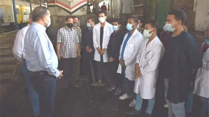 تدريب ٥٤ طالب وطالبة من جامعة سوهاج على تكنولوجيا الجرارات ومحركات القطارات..صور