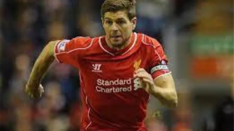 ترشيح 3 لاعبين من ليفربول لقاعة مشاهير الدوري الإنجليزي