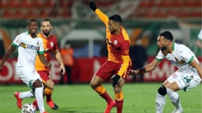 الدورى التركى: شوط أول سلبى بين جالطة سراي وقونيا سبور