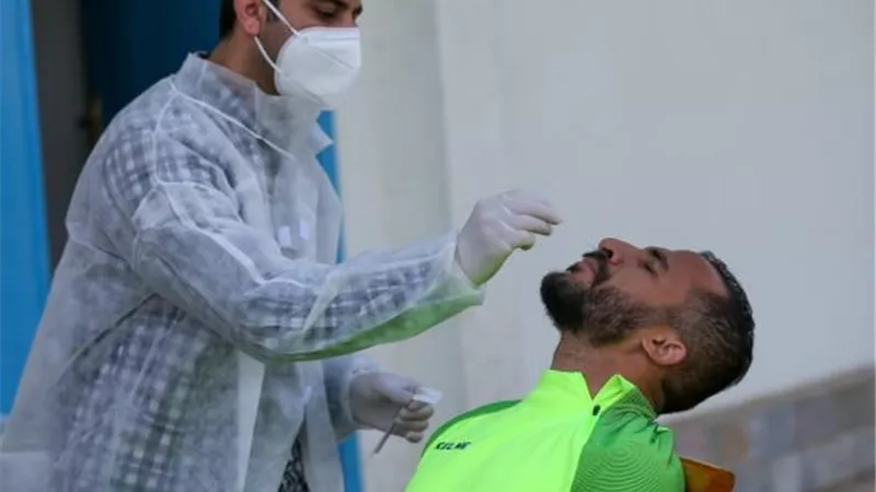 مسحة طبية للاعبي سيراميكا كليوباترا استعدادا لمواجهة البنك الأهلي