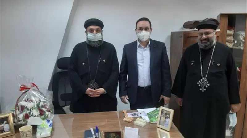 قيادات جهاز الشروق تهنىء الاخوة المسيحيين من أبناء المدينة بمناسبة عيد القيامة.. بالصور