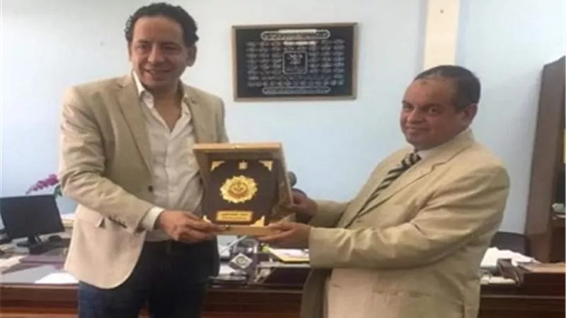نقيب الجمارك يلتقي رئيس المصلحة الجديد لمناقشة تحسين أوضاع العاملين بها