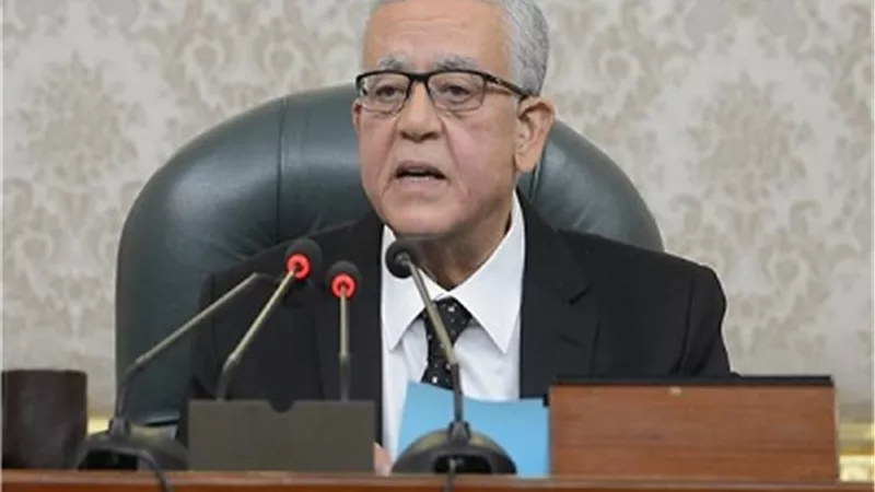 رئيــس مجلس النواب يهنئ البابا تواضروس بعيد القيامة المجيد