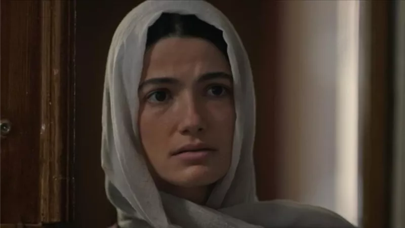 تارا عماد متهمة في قضية نسب في ضد الكسر