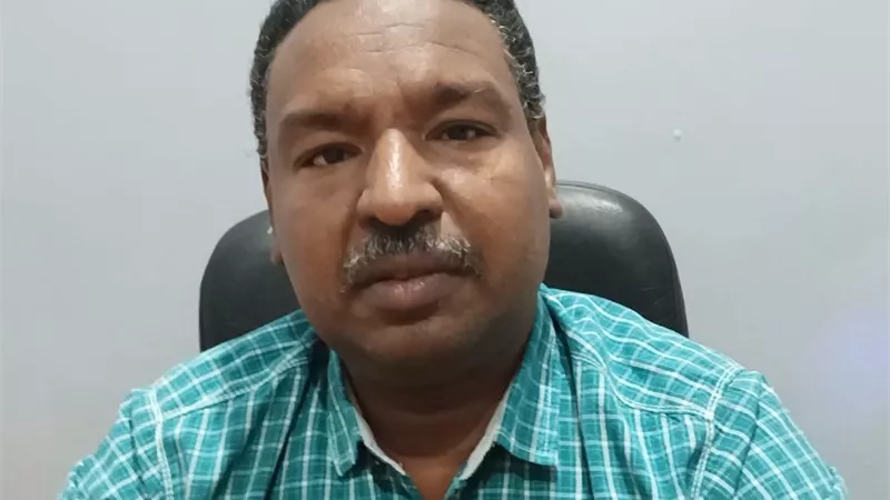 باحث البابطين يوثق حياه شعراء البحرالأحمر المتوفيين الذين لم ينالوا حظهم من الشهرة ..فيديو